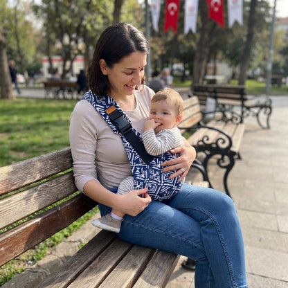 Mavi Otantik Desenli Yan Sling Çocuk Taşıyıcı